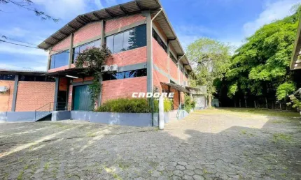 Excelente galpão para locação no bairro velha i cadore imóveis