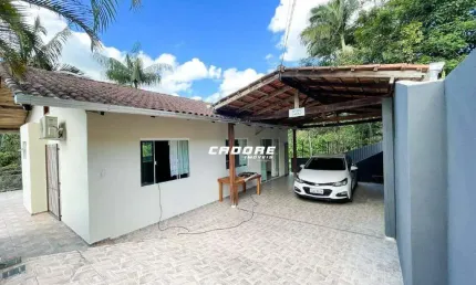 Casa para locação no bairro Garcia I Cadore Imóveis