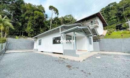 Casa para locação no bairro Progresso I Cadore Imóveis