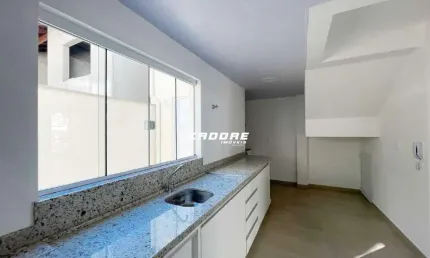 Excelente Sobrado em condomínio fechado para locação - Garcia / Cadore Imóveis.