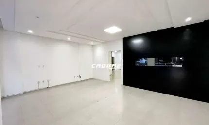Excelente sala comercial para locação em Meia Praia - Itapema I Cadore Imóveis