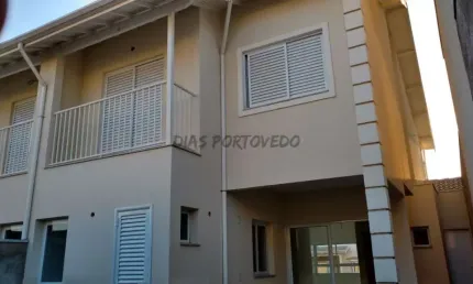 Casa em condomínio fechado com 3 quartos à venda no Parque Rural Fazenda Santa Cândida, Campinas , 145 m2 por R$ 970.000