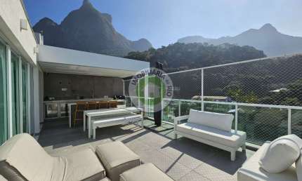 GOLF VILLAGE, Cobertura de luxo à venda no Rio de Janeiro-RJ, bairro Joá, SÃO CONRADO, 3 quartos, 2 suítes, 6 banheiros, 300m². Confira!