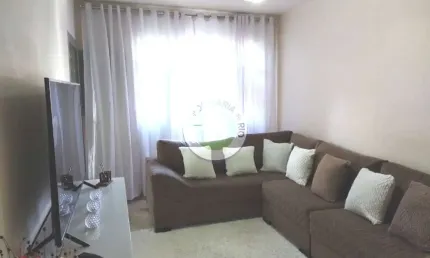 Imperdível oportunidade! Casa à venda em Bangu, Rio de Janeiro-RJ: 2 quartos, 1 sala, 2 banheiros, 3 vagas de garagem.