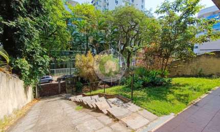Imperdível oportunidade! Casa à venda na Freguesia, Rio de Janeiro-RJ, com 6 quartos, 1 suíte, 2 salas, 4 banheiros, 3 vagas e 388m².
