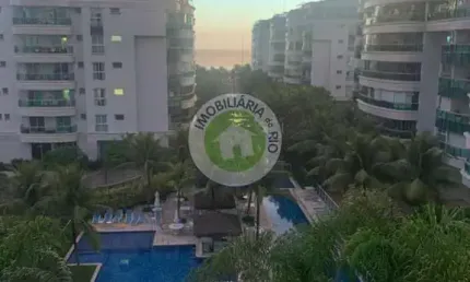 Luxuoso apartamento de 3 quartos na Barra da Tijuca, Rio de Janeiro, com 290m² e 4 vagas de garagem! Venha conferir!