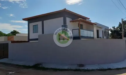 Imperdível! Casa à venda em Cabo Frio-RJ, no bairro Guriri, com 3 quartos, 2 suítes, 1 sala, 3 banheiros, 2 vagas de garagem e 190,00 m².