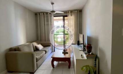 Apartamento à venda em localização privilegiada: 2 quartos, 1 suíte, 3 salas e vaga de garagem na cidade de cidade] no bairro bairro]