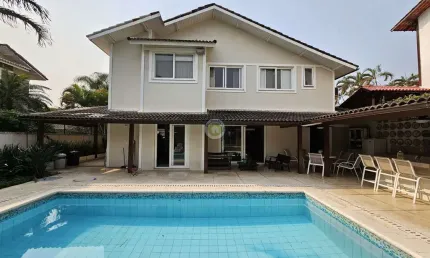 Linda Casa na Barra da Tijuca no Santa Mônica Residenciais.