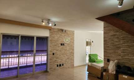 Excelente Cobertura à Venda em Laranjeiras, Rio de Janeiro-RJ: 3 Quartos, 1 Suíte, 2 Salas, 4 Banheiros, 1 Vaga de Garagem, 169m²!