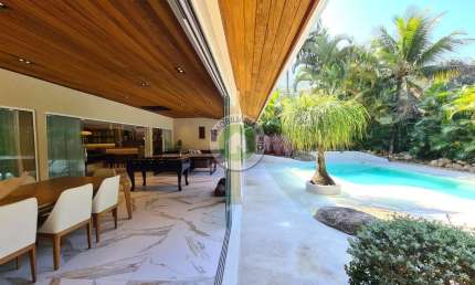 ANGRA DOS REIS - PIER 88 - CASA COM 8 SUÍTES REFORMADISSIMA - 2 VAGAS PARA LANCHA SECAS E 2 MOLHADAS!!