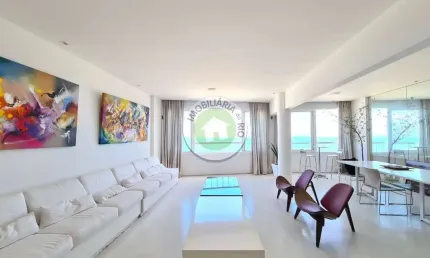 AV ATLÂNTICA POSTO 4 - MARAVILHOSA COBERTURA  DE 3 SUÍTES, TOTALMENTE REFORMADA NA PRAIA MAIS FAMOSA DO MUNDO!!