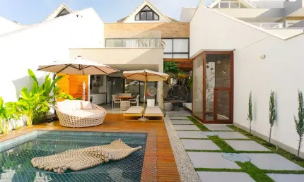 Casa de 400m²,  6 suítes no condomínio rio mar - barra da tijuca