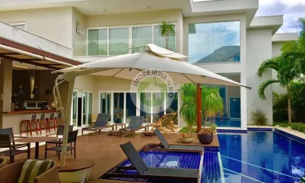 Casa de 700m², 5 suítes no condomínio santa mônica jardins - barra da tijuca