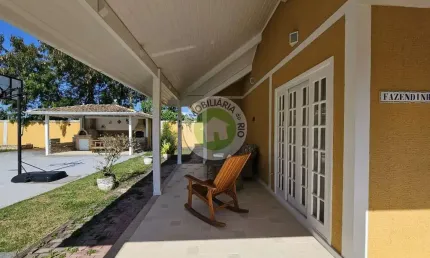 Casa em Condomínio de Luxo com 2 Quartos e 1 Suíte em Vargem Pequena, Rio de Janeiro-RJ - 540m² de Área