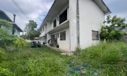 Excelente investimento , localizado a 1,5 km da praia dos ingleses.