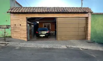 Casa com 5 quartos à venda na Rua Alice Maria de Oliveira, 210, Veneza, Ribeirão das Neves, 120 m2 por R$ 395.000