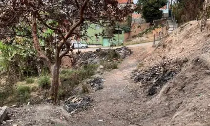 Terreno em condomínio fechado à venda na Rua Rita Lemes Fernandes, 438, Cidade de Neviana, Ribeirão das Neves por R$ 75.000
