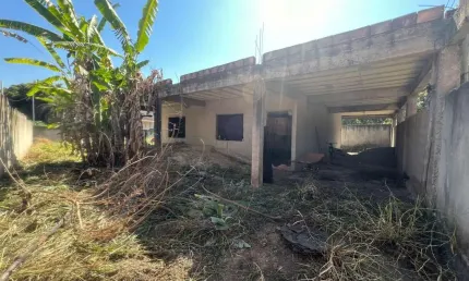 Casa com 2 quartos à venda na Rua Raimundo Nonato de Souza, 1099, Rosana, Ribeirão das Neves, 290 m2 por R$ 180.000