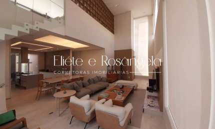 Sobrado de luxo com  4 suítes PORTEIRA FECHADA no Alphaville II - SJC