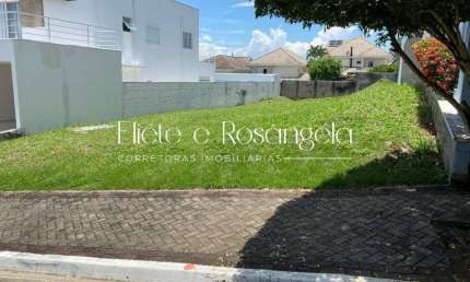 OPORTUNIDADE ! Terreno condomínio no Urbanova com 467m².