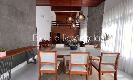 Casa térrea com 4 dormitórios no Cond. Esplanada do Sol - Aceita Imóvel !!