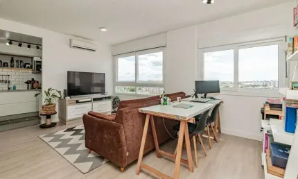 Apartamento para venda  no Bairro São Sebastião em Porto Alegre