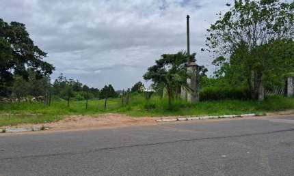 Terreno de 1.620m² na Av. José Garibaldi - Viamão - RS