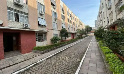 Apartamento com 3 quartos à venda no Medianeira, Porto Alegre 
