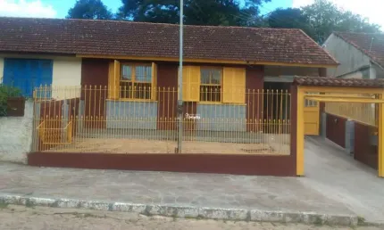 Casa com 2 quartos à venda no Centro, Viamão 