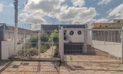 Casa para venda  no Bairro Bom Jesus em Porto Alegre