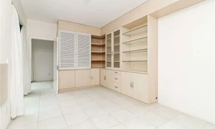 Sala para venda  no Bairro Auxiliadora em Porto Alegre