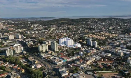 Apartamento para venda  no Bairro Camaquã em Porto Alegre