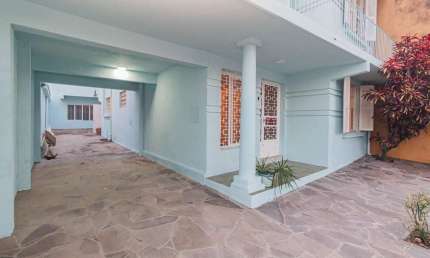 Casa com 6 quartos à venda na Rua São Francisco, 941, Santana, Porto Alegre