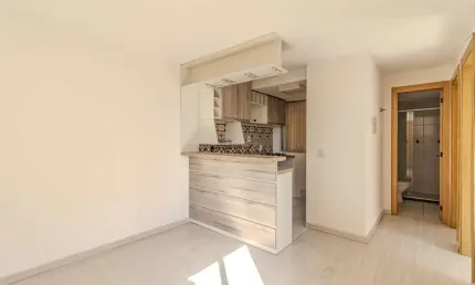 Apartamento para venda  no Bairro Jardim Leopoldina em Porto Alegre