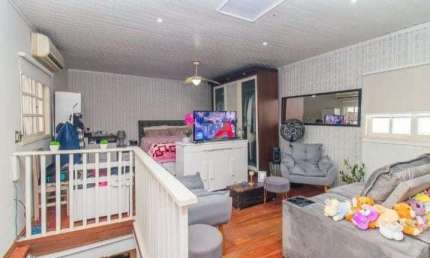Edifício Comercial para venda  no Bairro Partenon em Porto Alegre