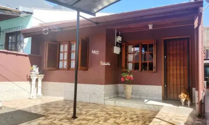 Casa com 2 quartos à venda no Jardim Algarve, Alvorada 