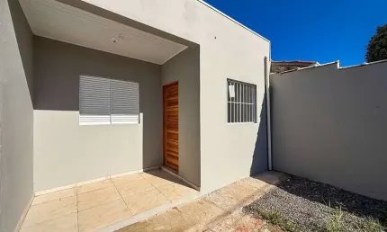 Casa com 2 quartos à venda na Avenida Esperança, 25, Guajuviras, Canoas