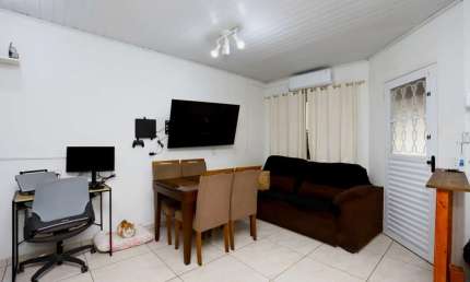 Casa com 2 quartos à venda na Rua Colômbia, 420, Formoza, Alvorada