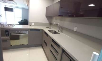 ÓTIMO APARTAMENTO DE 2 QUARTOS NO CENTRO DE FLORIANÓPOLIS