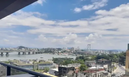 EXCELENTE APARTAMENTO DE 2 DORMITÓRIOS NO CENTRO DE FLORIANÓPOLIS