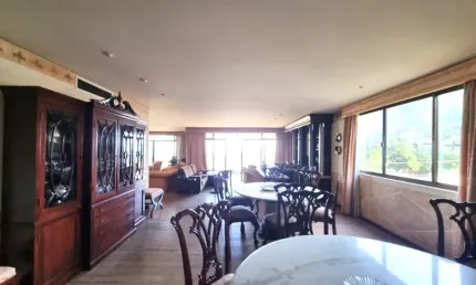 Lindo apartamento de 4 dormitórios no centro com vista para o mar