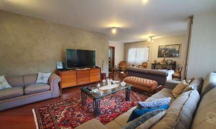 LINDO APARTAMENTO DE 4 DORMITÓRIOS NO CENTRO DE FLORIANÓPOLIS