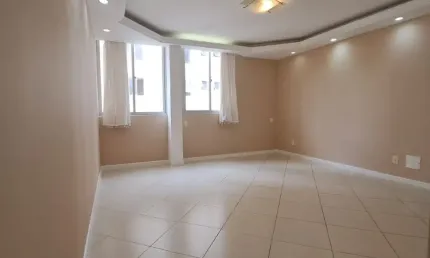 Ótimo apartamento de 3 dormitórios no centro de florianópolis