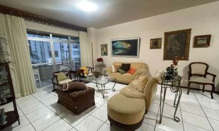 LINDO APARTAMENTO DE  3 DORMITÓRIOS  NO CENTRO DE FLORIANÓPOLIS