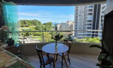 Apartamento com 3 quartos à venda na Agronômica, Florianópolis 