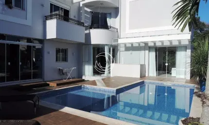 LINDA CASA RESIDENCIAL DE 3 DORMITÓRIOS NO PANTANAL