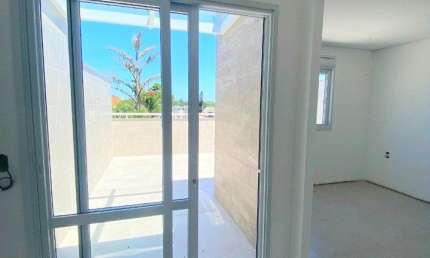LINDO APARTAMENTO DE 1 DORMITÓRIO NA LAGOA DA CONCEIÇÃO