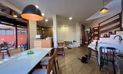 LINDA CASA  RESIDENCIAL DE 3 DORMITÓRIOS NO  CÓRREGO GRANDE