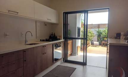EXCELENTE CASA RESIDENCIAL DE 3 DORMITÓRIOS NO CAMPECHE